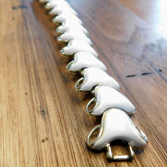 Vintage Coro White and Gold Interlocking Link Bracelet - Picture 1 of 6